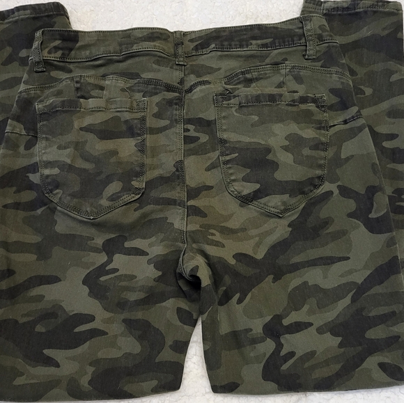 Zoë + Phoebe Camo Skinny Jeans Womens Size 12 High Rise Stretch Army Green Pants - Picture 5 of 5